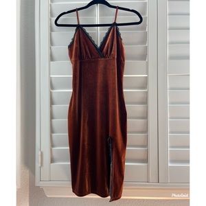 Forever 21 Lace trim slit hem velvet body-con dress